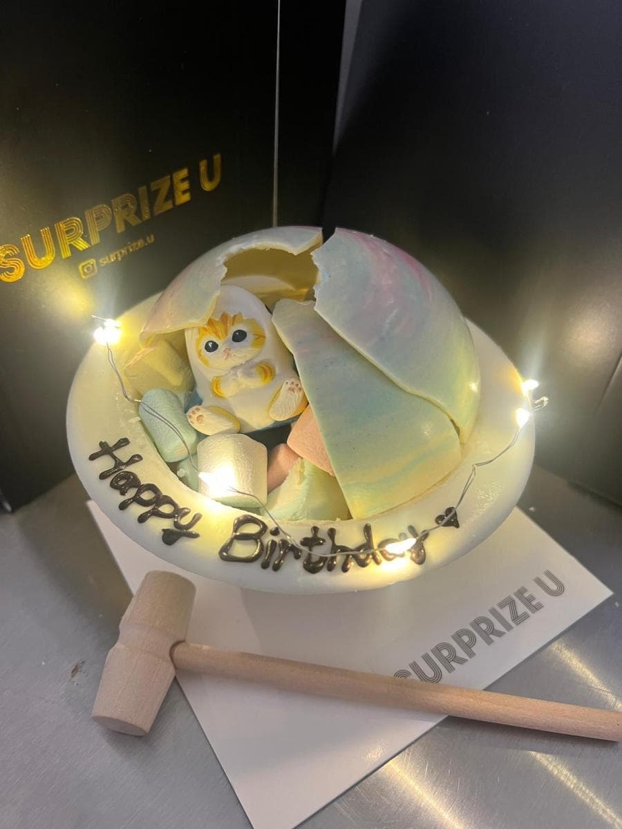 Mofusand Surprise Cake
