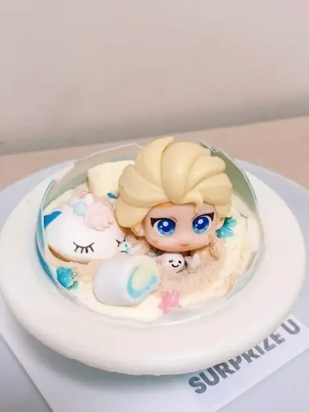 Frozen Elsa Surprise Cake